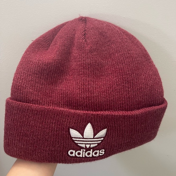 Adidas Beanie - Picture 1 of 3